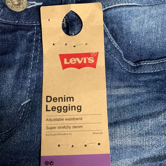 NWT -Levi’s Girls - Denim Legging Adjustable waistband Size: 10 reg - Picture 5 of 8